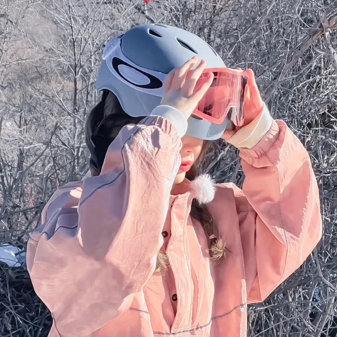 青山难越风掠去